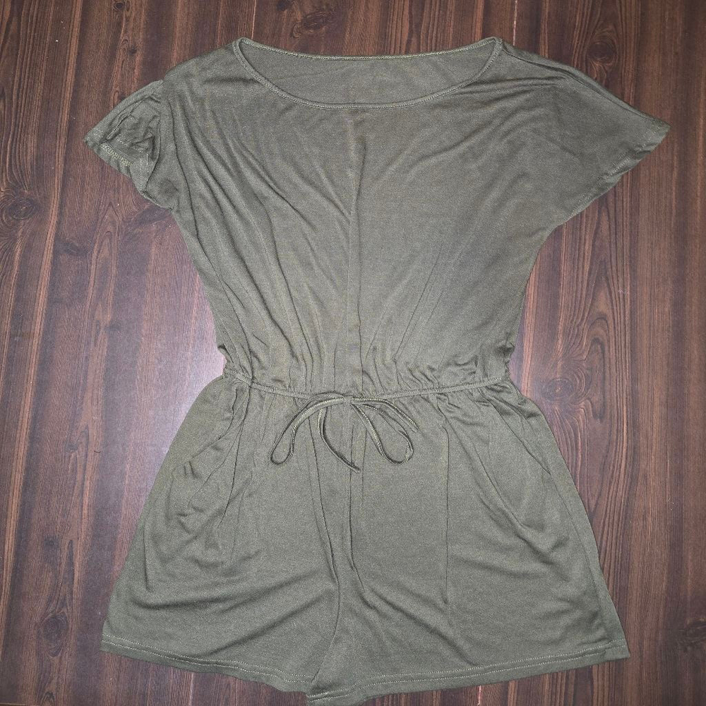 CUPSHE Olive Green Short Sleeve Romper - Women's Medium